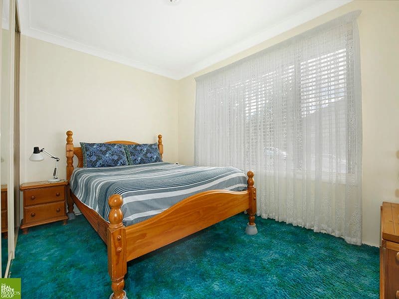 317 Farmborough Road, Farmborough Heights - Thumbnail 4