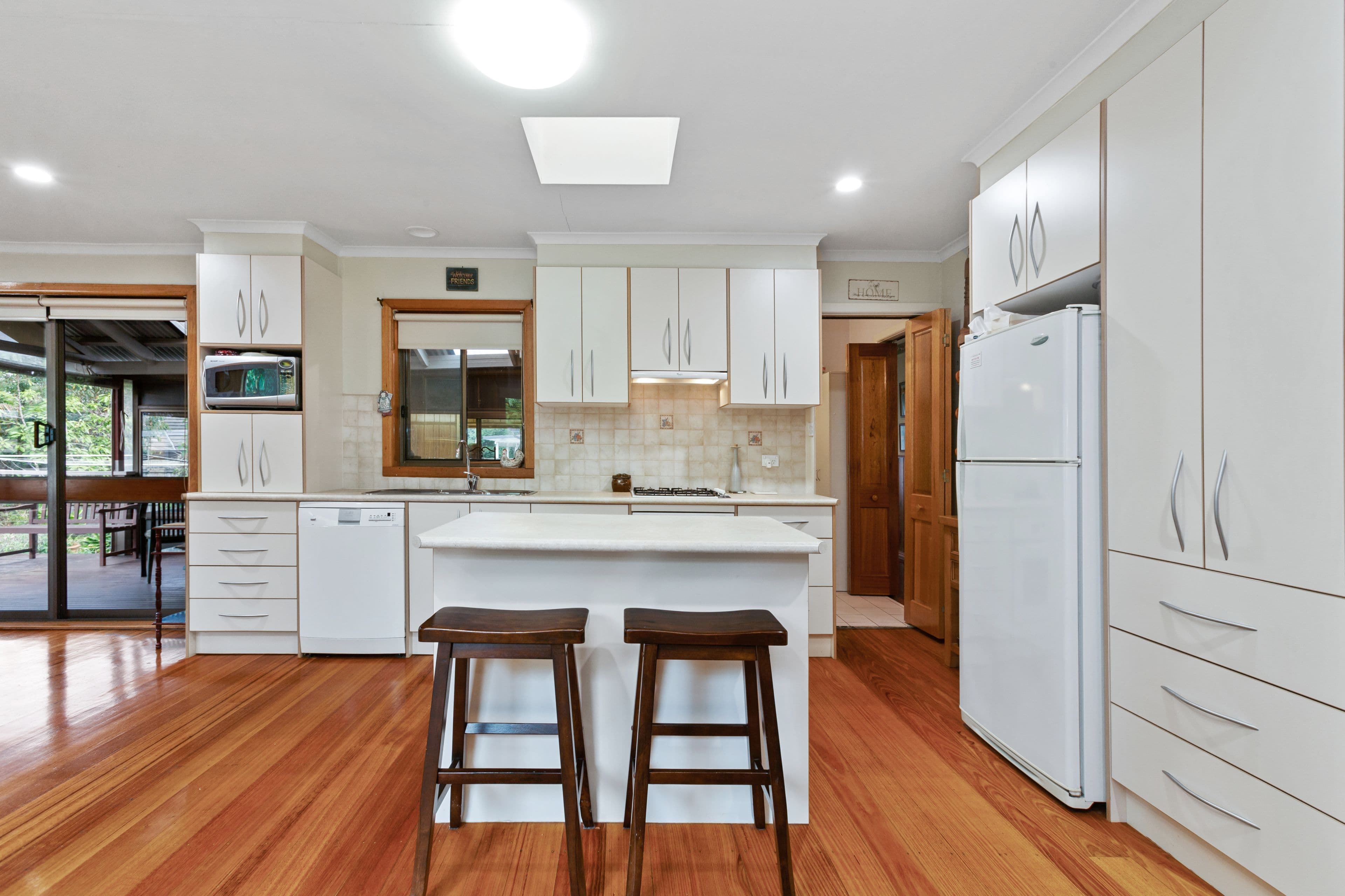 2 Carlyle Street, Croydon VIC 3136, Croydon - Thumbnail 2