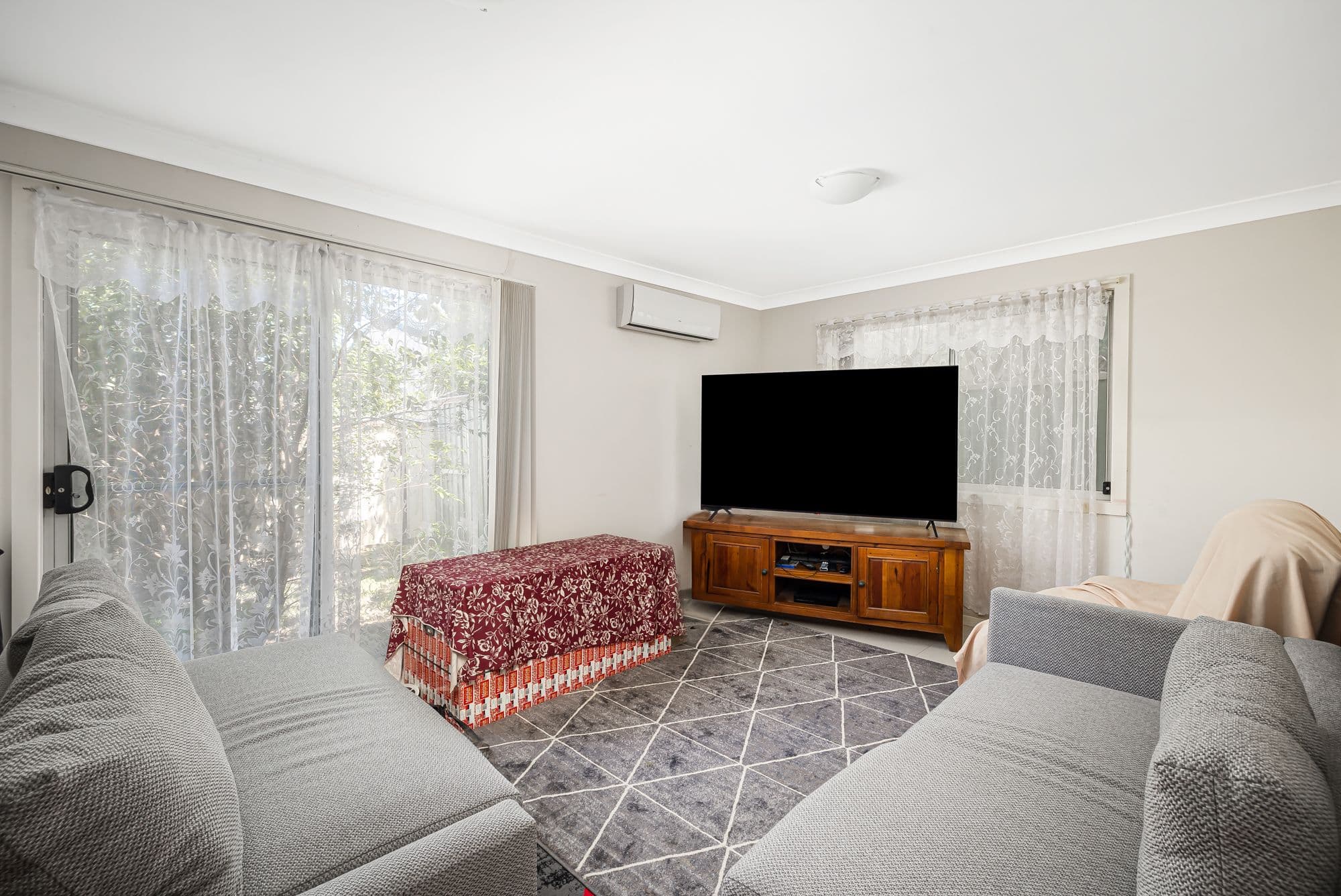 76 & 76a Neriba Crescent, Whalan NSW 2770, Whalan - Thumbnail 2