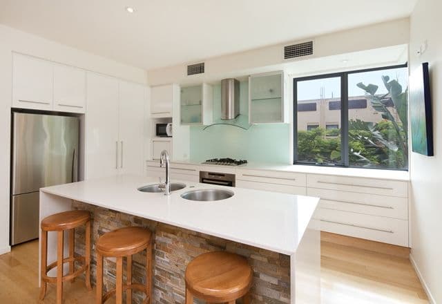 13 Thornton Street, SURFERS PARADISE QLD 4217, Surfers Paradise - Thumbnail 5