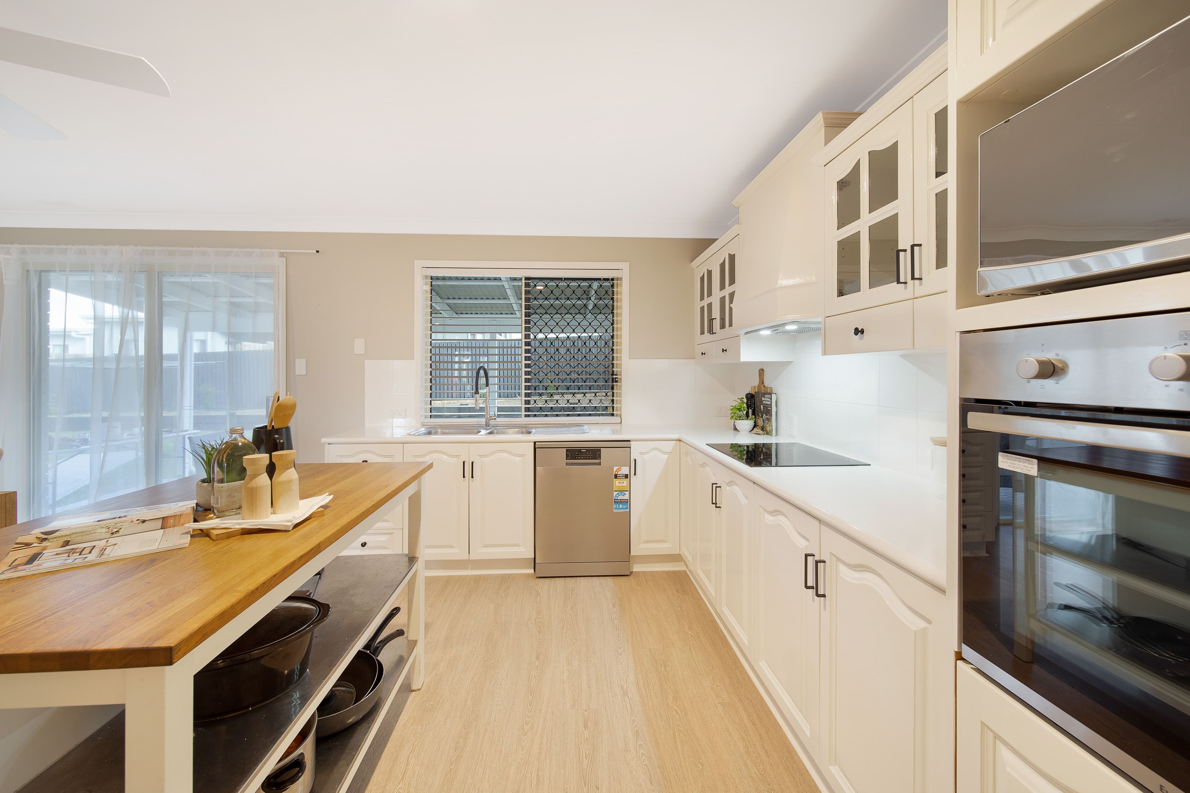 3 Kingfisher Close, Loganlea QLD 4131, Loganlea - Thumbnail 7