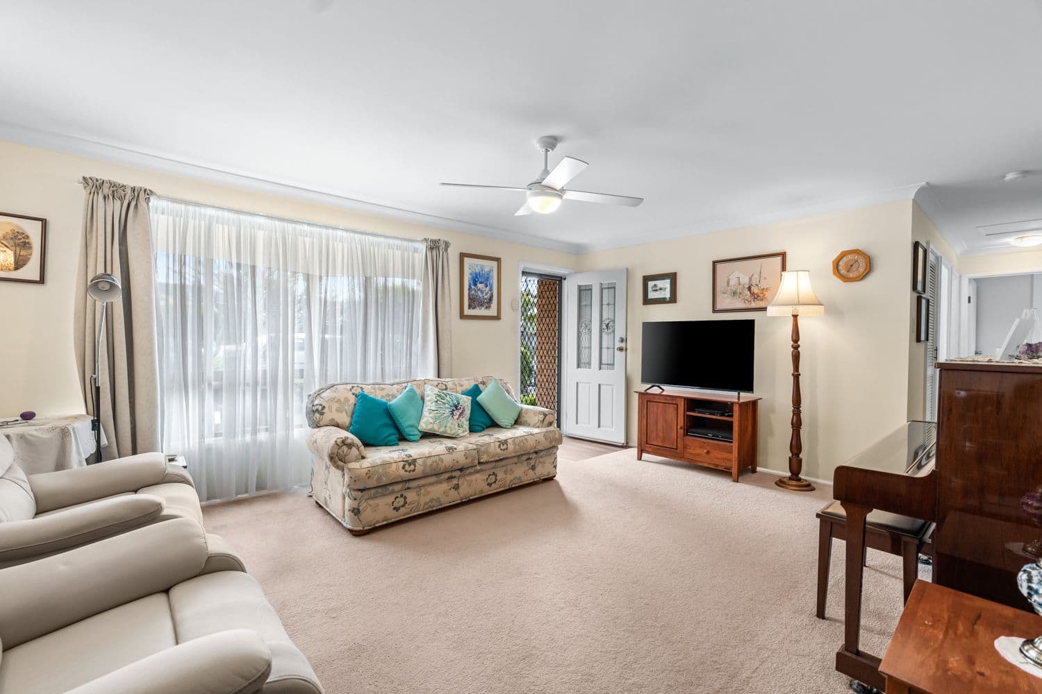 38 Dampier Boulevard, Killarney Vale NSW 2261, Killarney Vale - Thumbnail 2