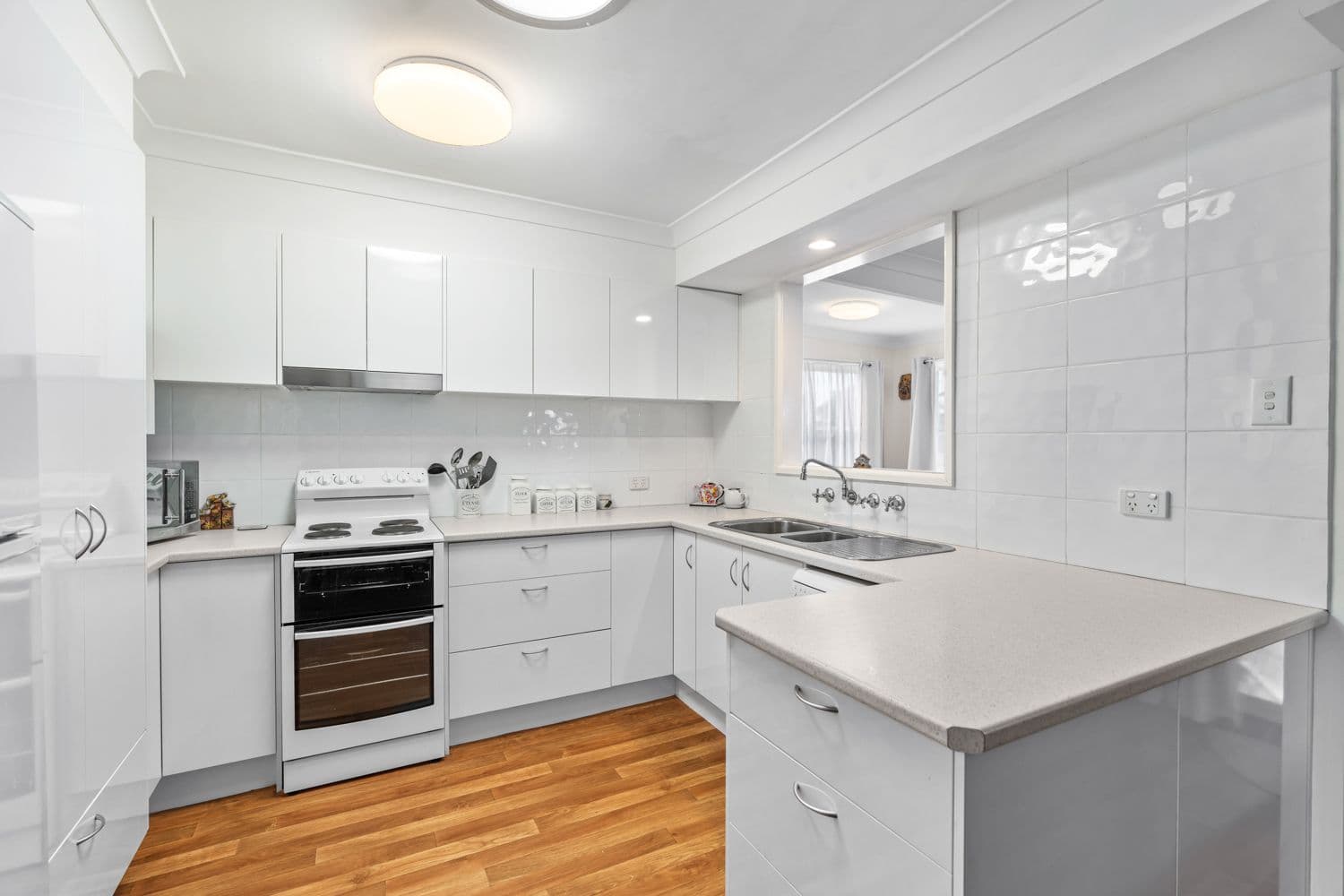38 Dampier Boulevard, Killarney Vale NSW 2261, Killarney Vale - Thumbnail 3
