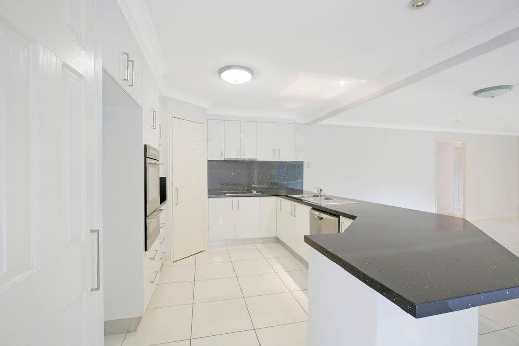 6 Laurance Court, Wellington Point QLD 4160, Wellington Point - Thumbnail 5