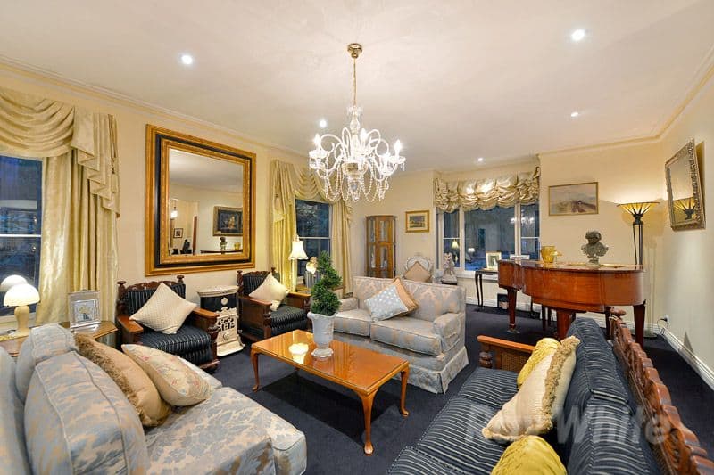 12 Bonnie View Road, MOUNT DANDENONG VIC 3767, Mount Dandenong - Thumbnail 2