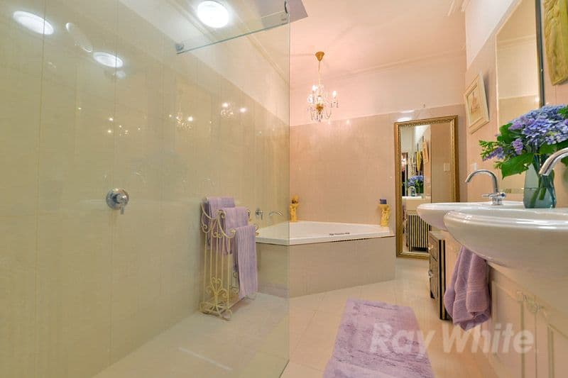 12 Bonnie View Road, MOUNT DANDENONG VIC 3767, Mount Dandenong - Thumbnail 5