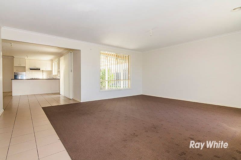 28 Red Gum Circuit, Pakenham VIC 3810, Pakenham - Thumbnail 2