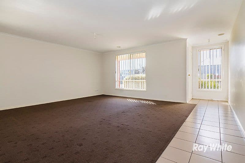 28 Red Gum Circuit, Pakenham VIC 3810, Pakenham - Thumbnail 3