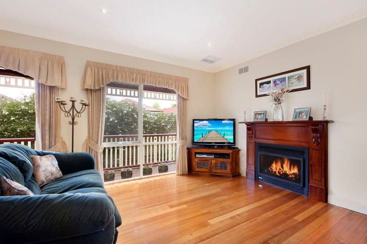 7 Norwich Close, CHIRNSIDE PARK VIC 3116, Chirnside Park - Thumbnail 2