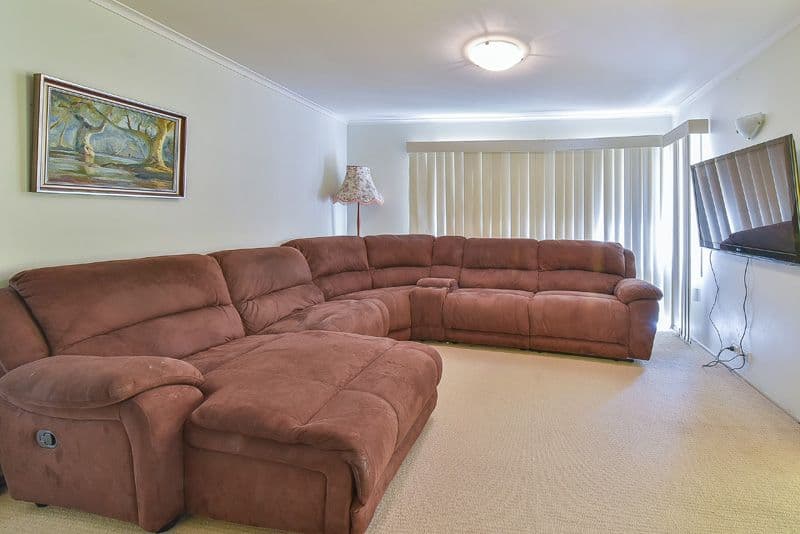 8 Polwarth Close, Bradbury NSW 2560, Bradbury - Thumbnail 2