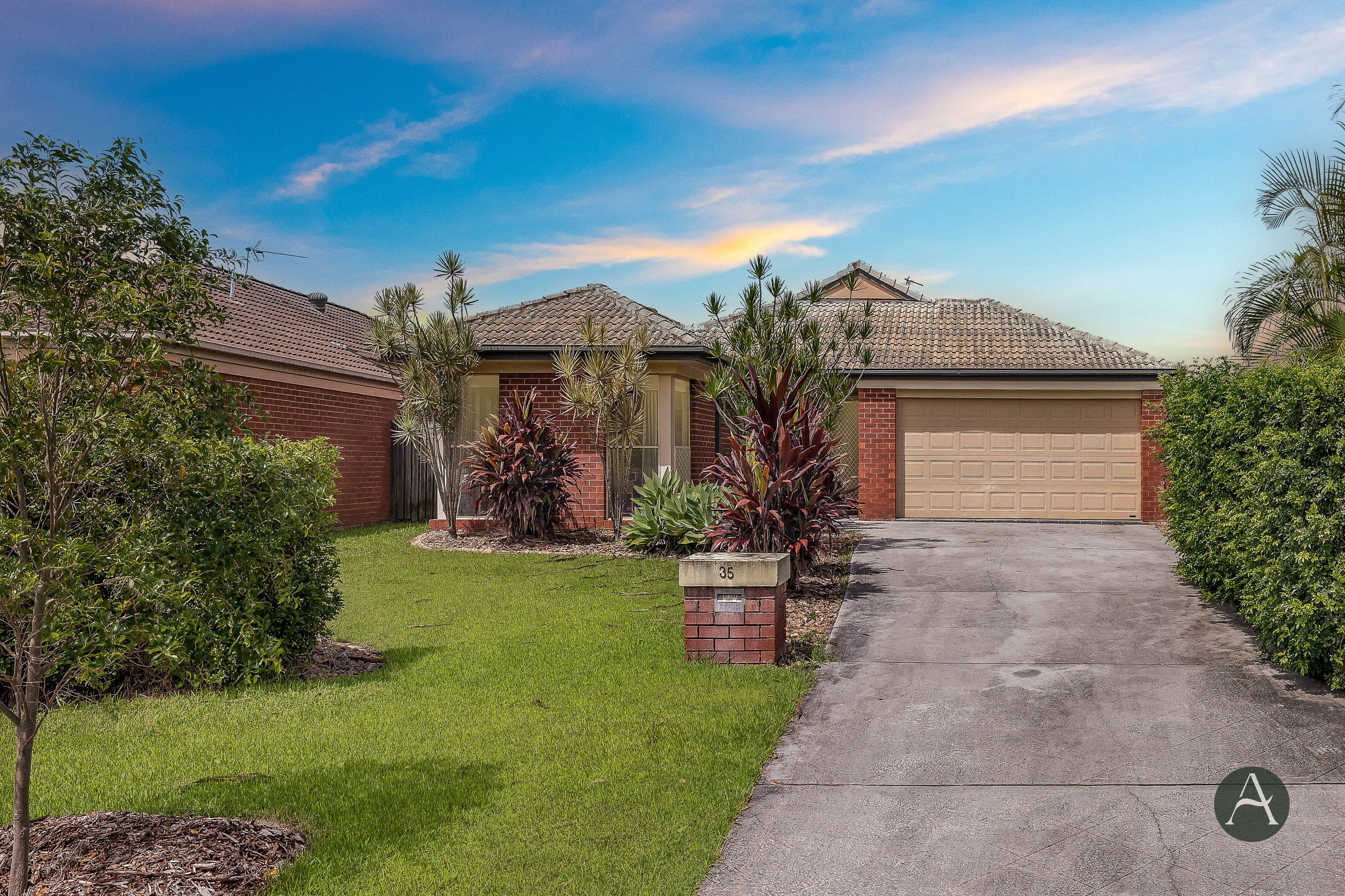 35 Vivacity Drive, Upper Coomera QLD 4209, Upper Coomera - Thumbnail 2