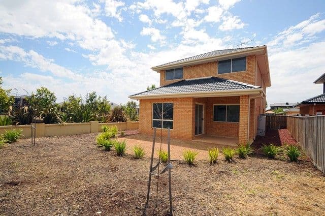 33 Half Moon Terrace, POINT COOK VIC 3030, Point Cook - Thumbnail 7