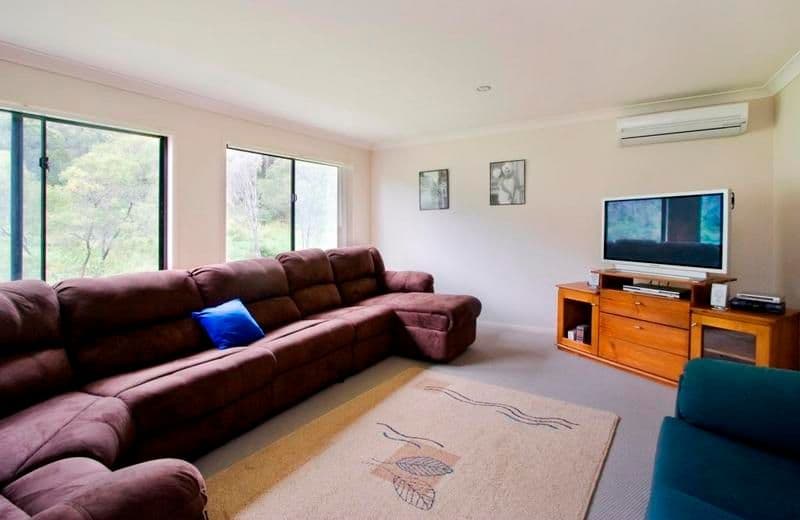 16 Lambert Drive, MAUDSLAND QLD 4210, Maudsland - Thumbnail 2