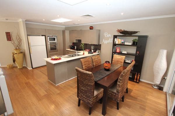4 Willowin Close, GREEN POINT NSW 2251, Green Point - Thumbnail 3