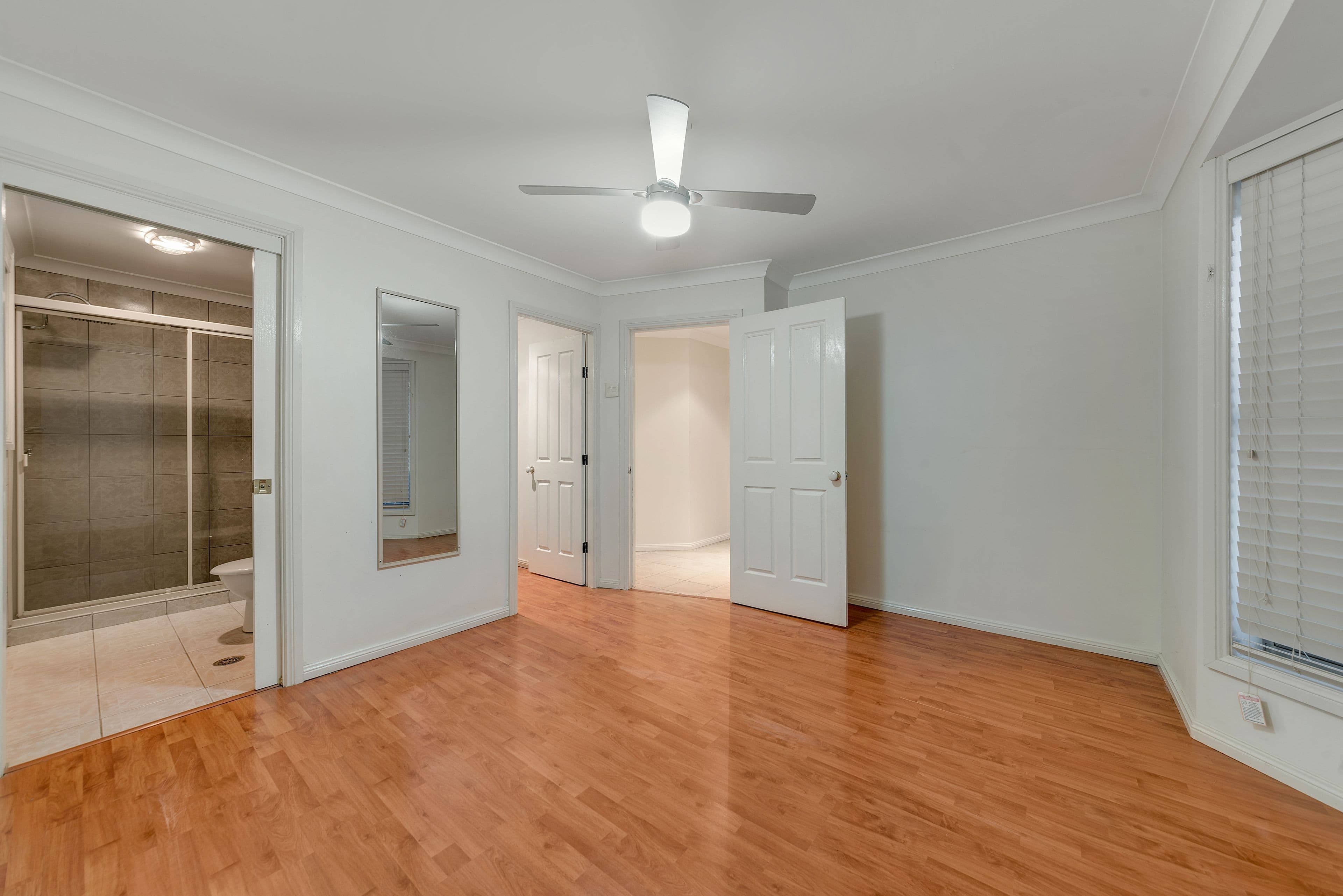 10 Koel Street, Hinchinbrook - Thumbnail 5