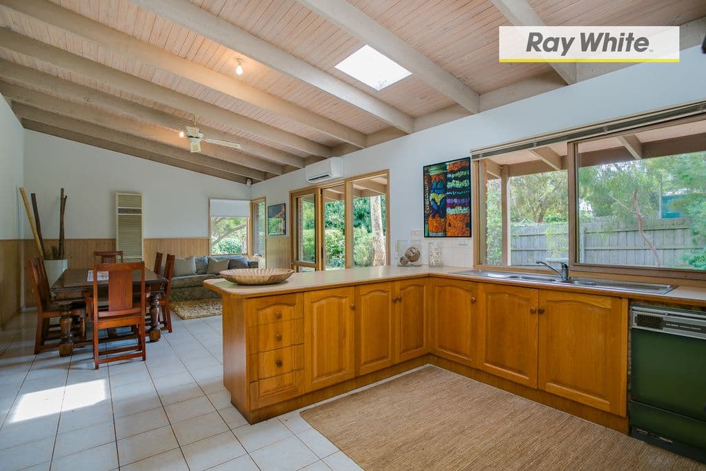 34 Carrathool Avenue, ROSEBUD VIC 3939, Rosebud - Thumbnail 6