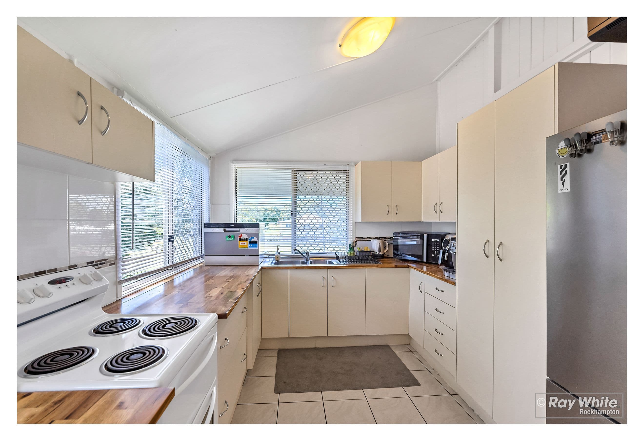 125 Elphinstone Street, Berserker QLD 4701, Berserker - Thumbnail 5