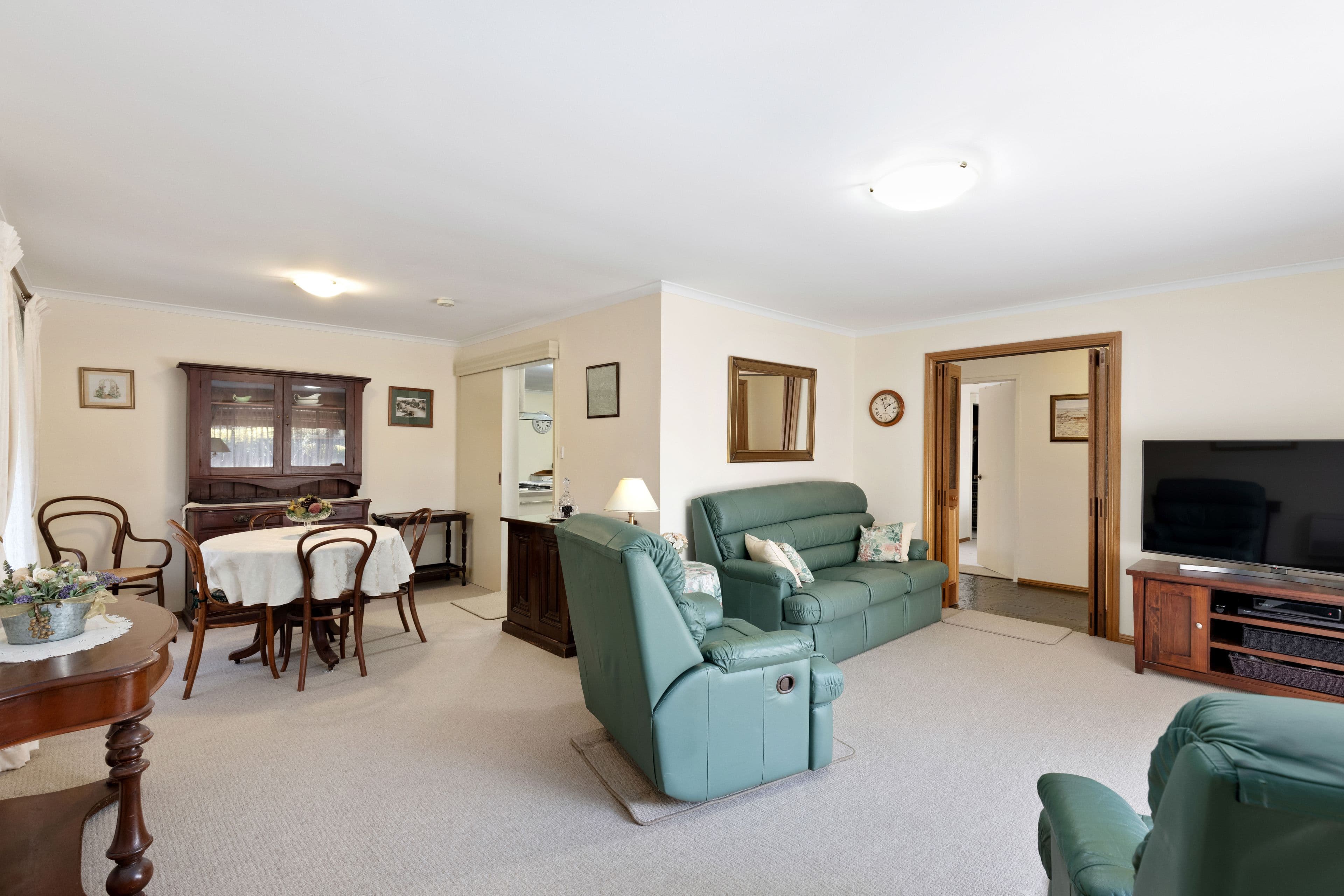 15 Daveys Road, Flagstaff Hill SA 5159, Flagstaff Hill - Thumbnail 2