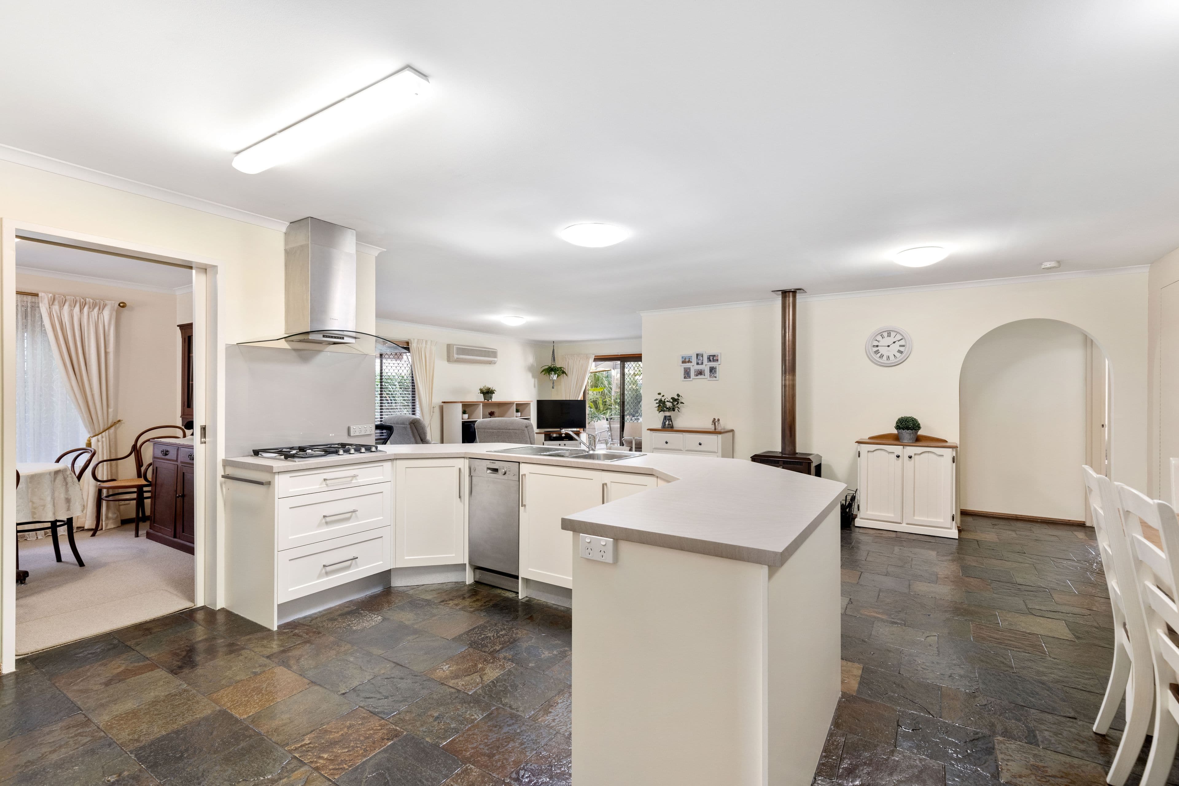 15 Daveys Road, Flagstaff Hill SA 5159, Flagstaff Hill - Thumbnail 4