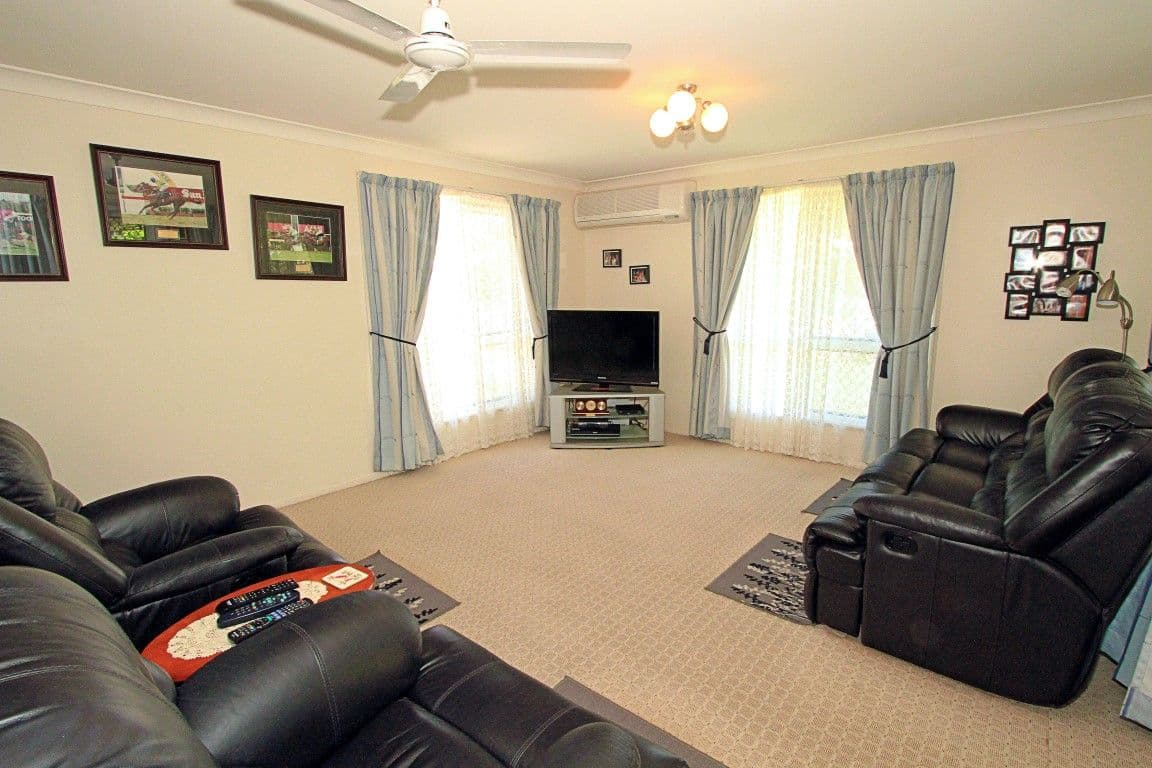 15 Smithwick Street, NORMAN GARDENS QLD 4701, Norman Gardens - Thumbnail 3