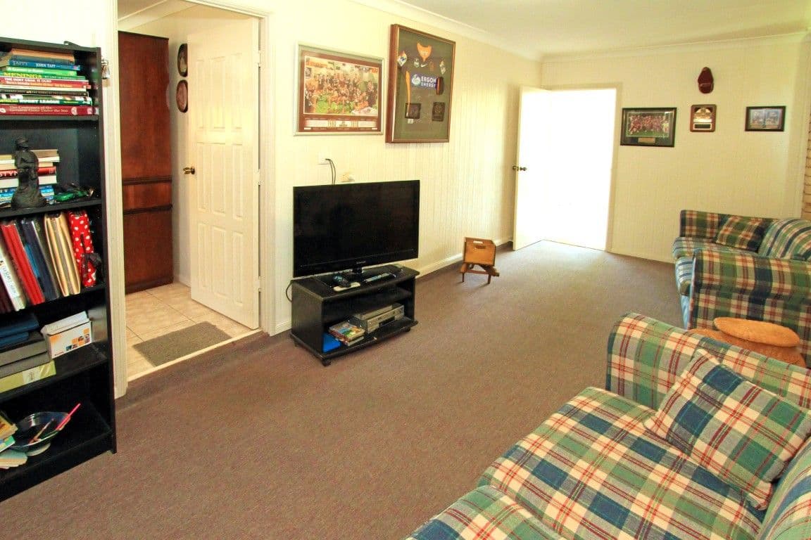 15 Smithwick Street, NORMAN GARDENS QLD 4701, Norman Gardens - Thumbnail 8