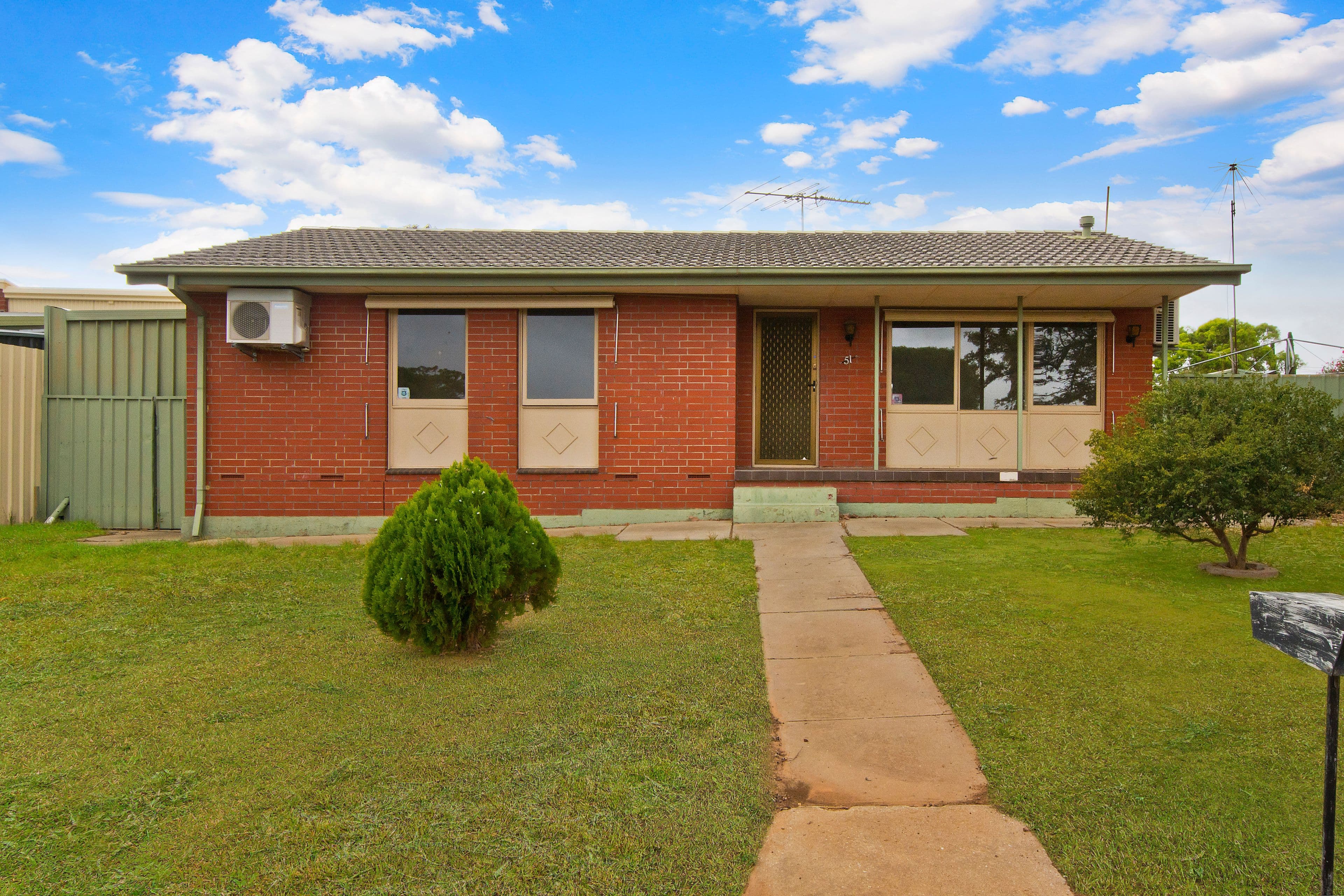 51 Callana Court, Craigmore SA 5114, Craigmore - Image 1