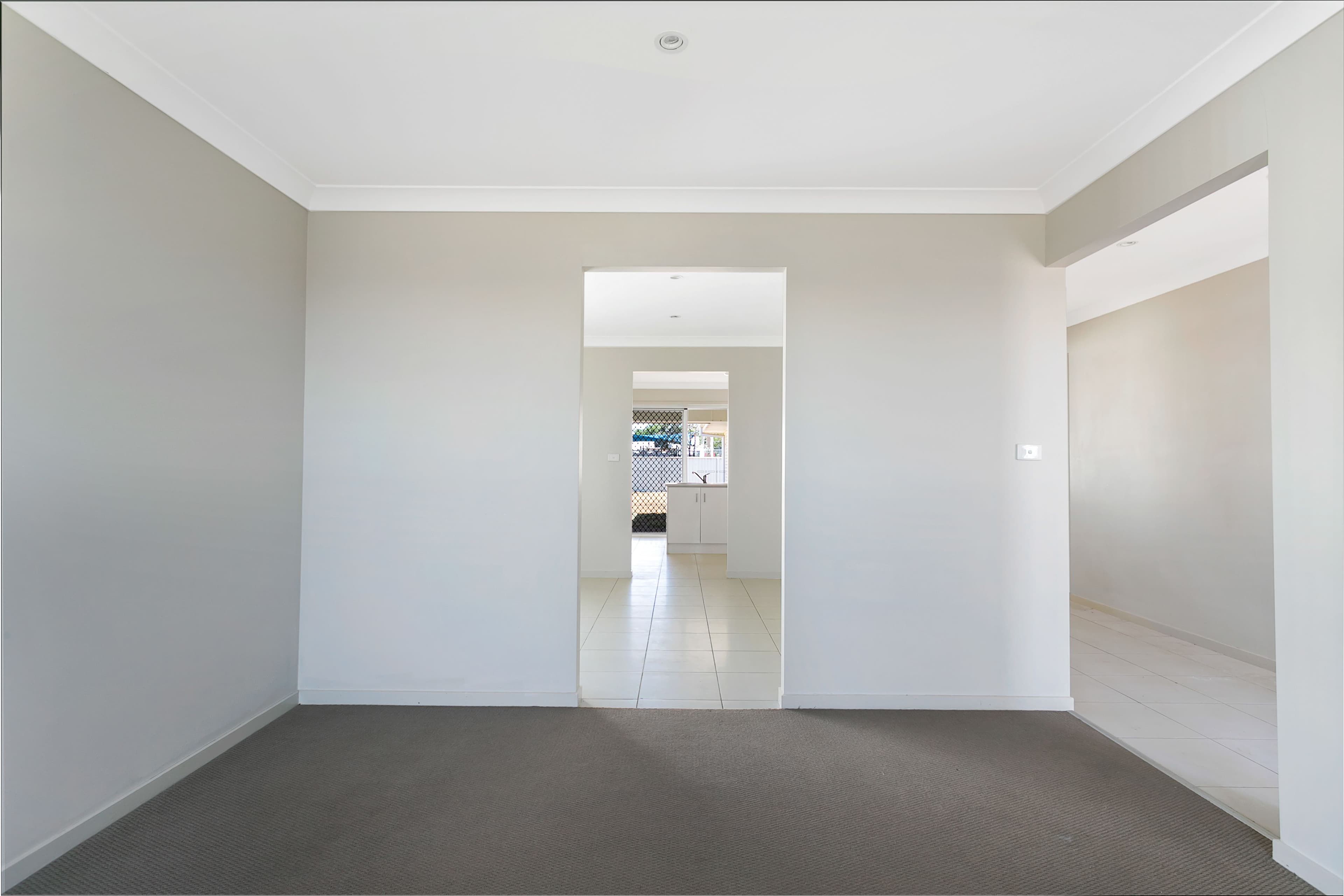27 Carnegie Place, Tamworth NSW 2340, Tamworth - Thumbnail 2