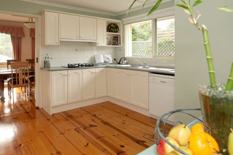 6 Wendy Court, WHEELERS HILL VIC 3150, Wheelers Hill - Thumbnail 2
