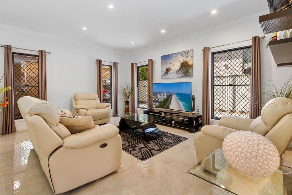 13 Wynflo Street, Labrador QLD 4215, Labrador - Thumbnail 5