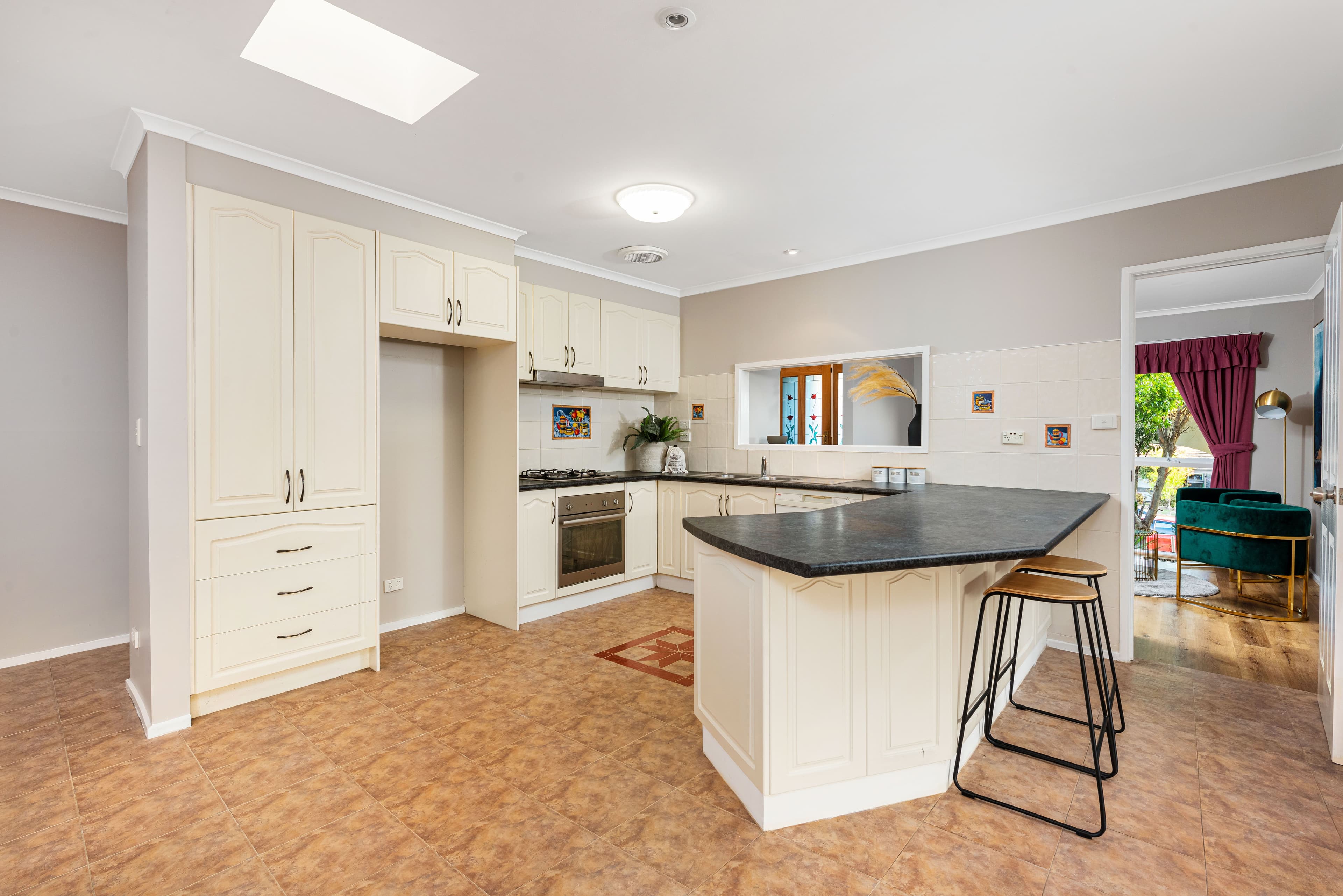 8 Bandalong Court, Bundoora VIC 3083, Bundoora - Thumbnail 6