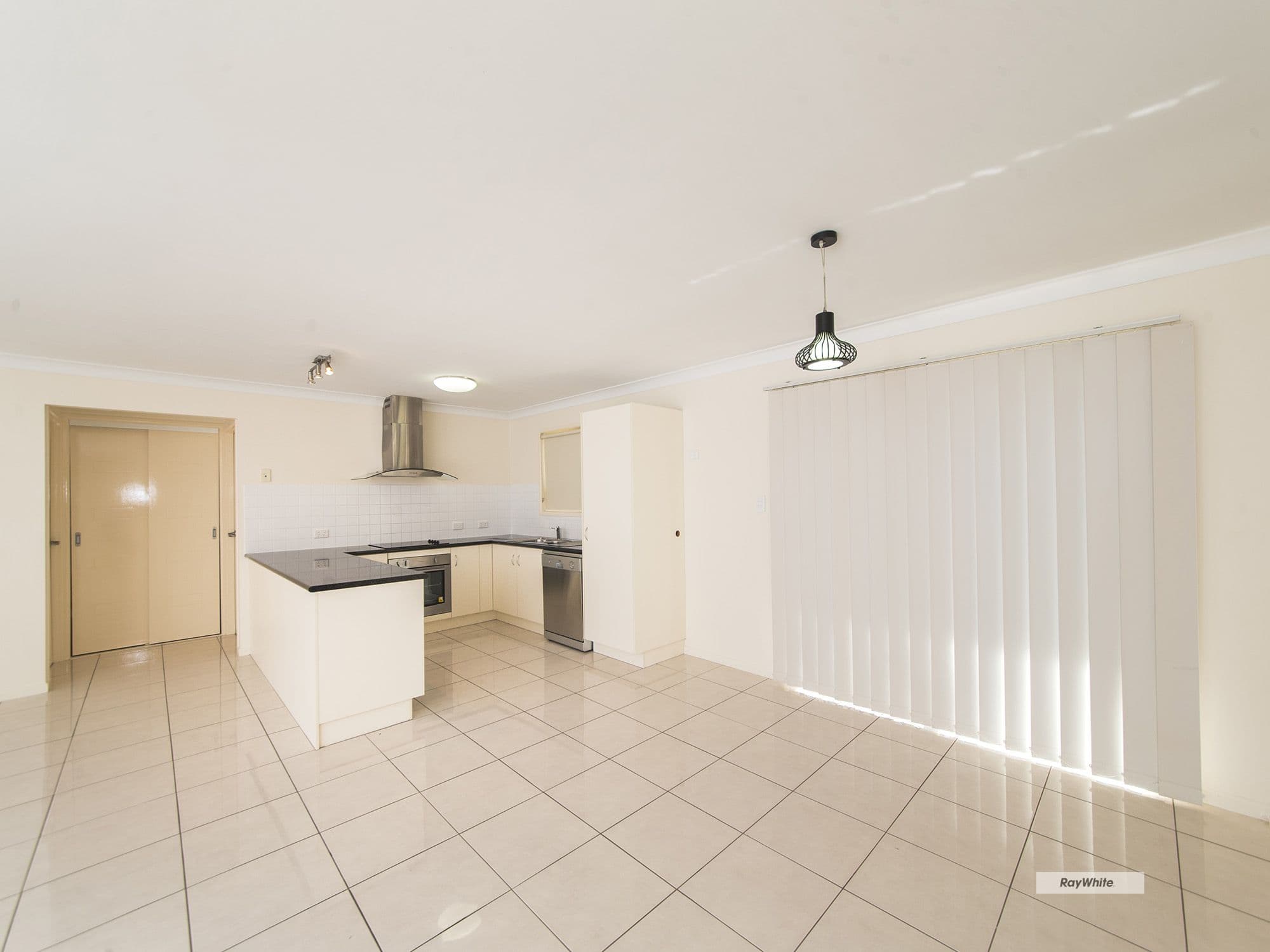 82a McKean Street, Berserker QLD 4701, Berserker - Thumbnail 4