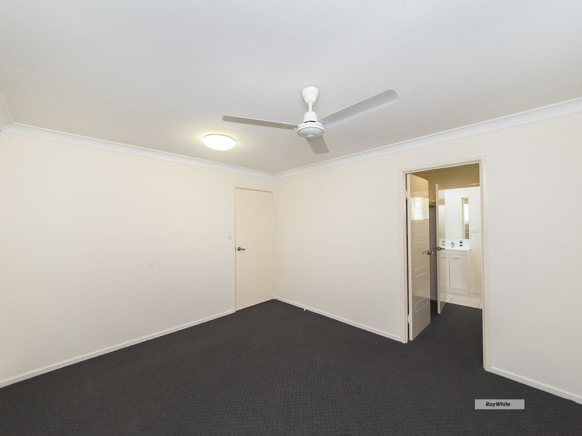 82a McKean Street, Berserker QLD 4701, Berserker - Thumbnail 7