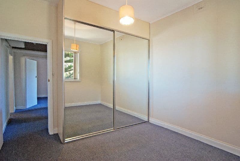 8 Overhill Road, PRIMBEE NSW 2502, Primbee - Thumbnail 2