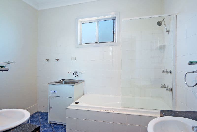 8 Overhill Road, PRIMBEE NSW 2502, Primbee - Thumbnail 7