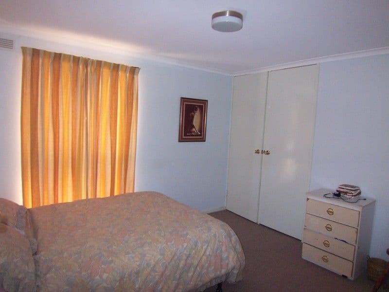 14 Allison Street, KENNINGTON VIC 3550, Kennington - Thumbnail 4