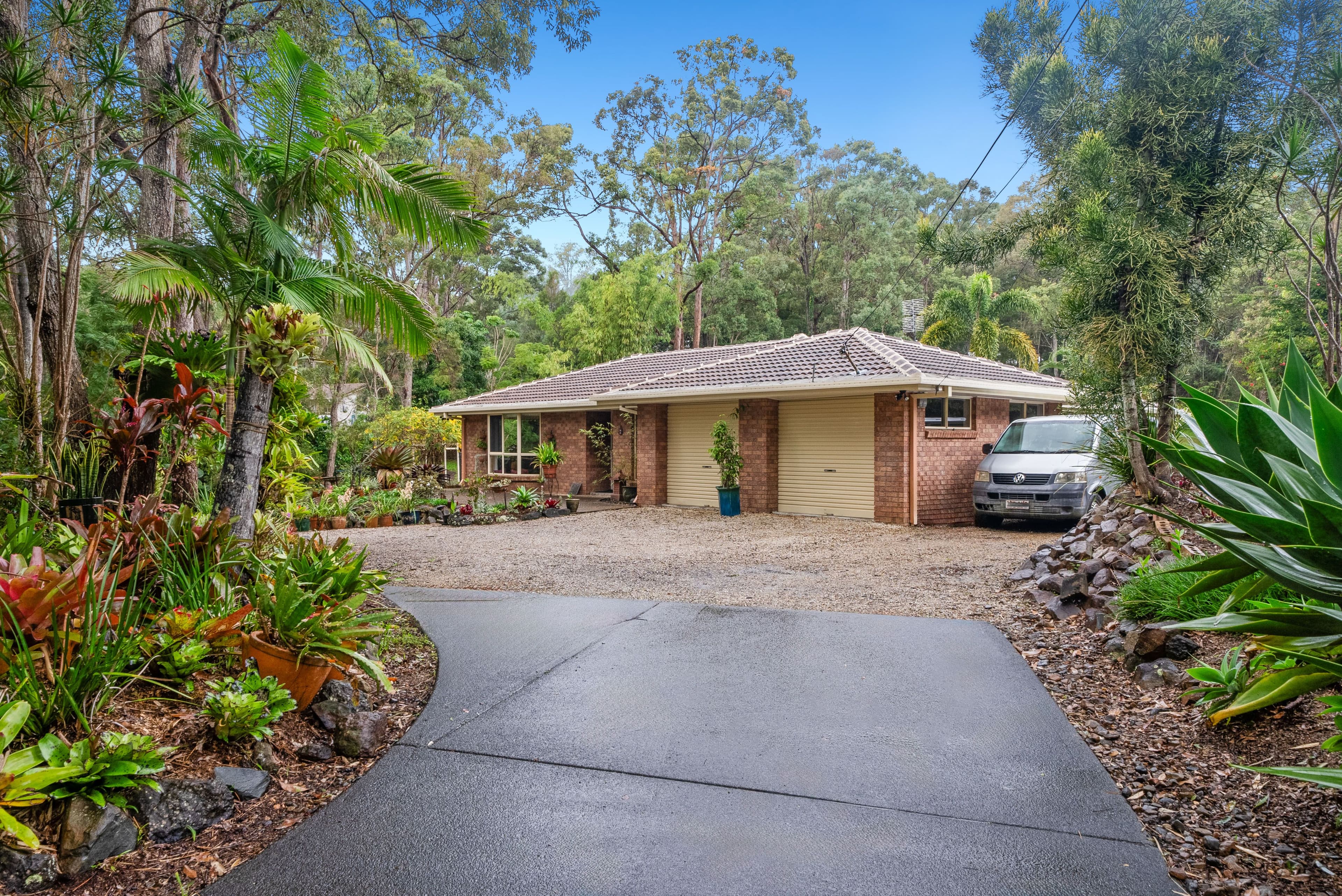 8 Evergreen Drive, Elanora QLD 4221, Elanora - Thumbnail 5