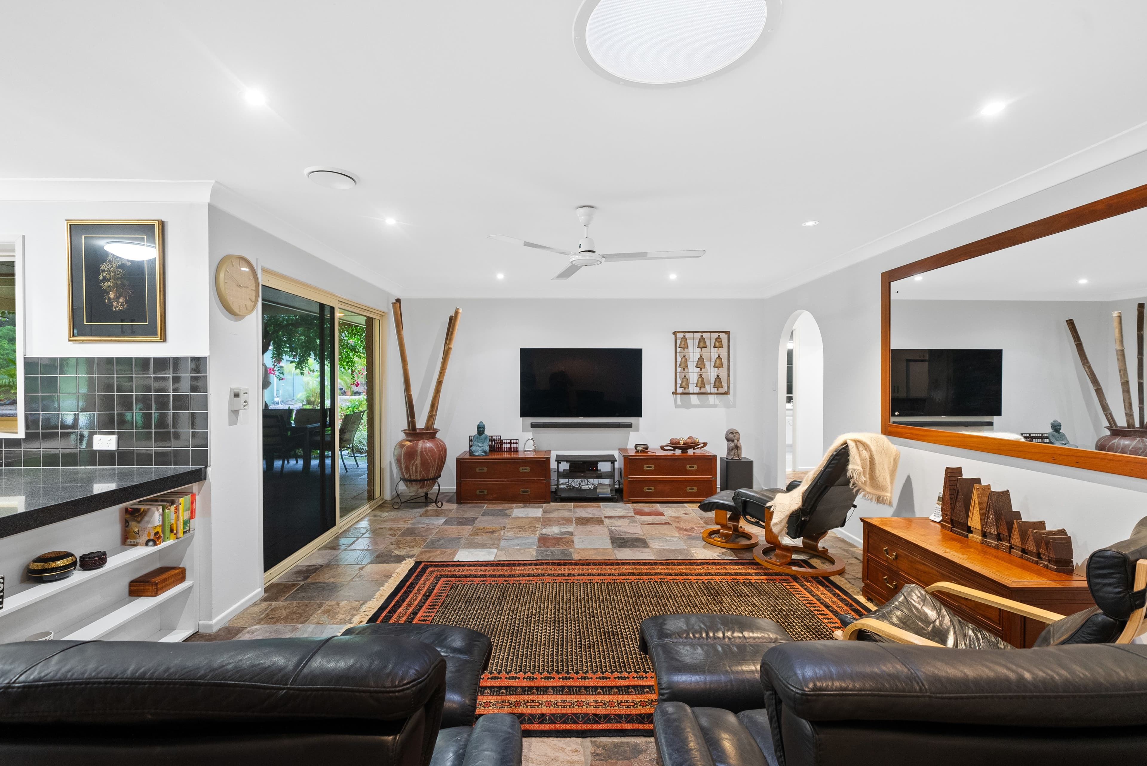 8 Evergreen Drive, Elanora QLD 4221, Elanora - Thumbnail 8