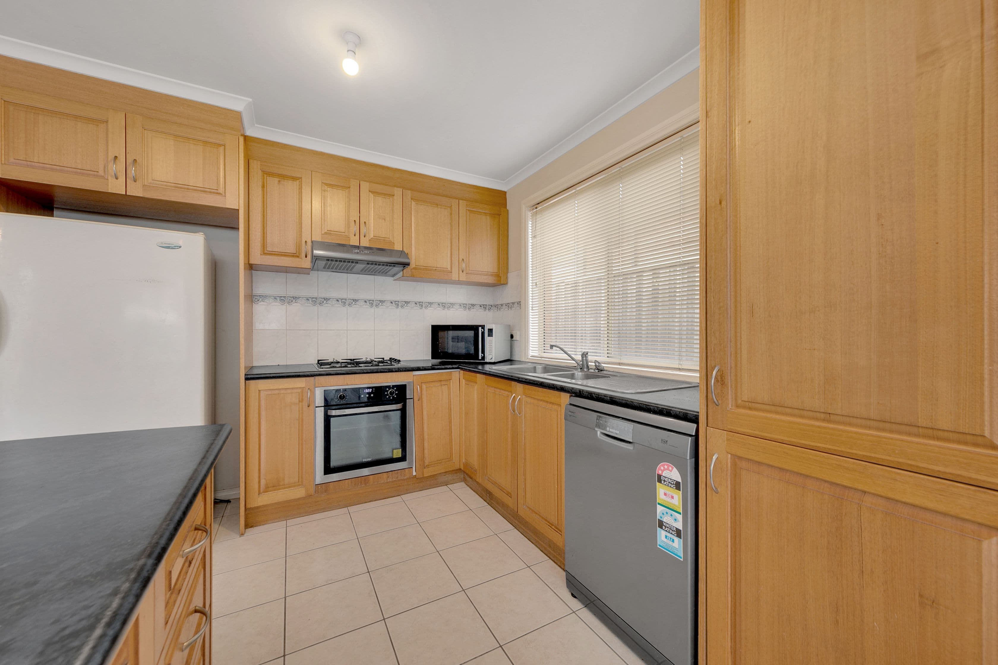 23 Featherpark Terrace, South Morang VIC 3752, South Morang - Thumbnail 4