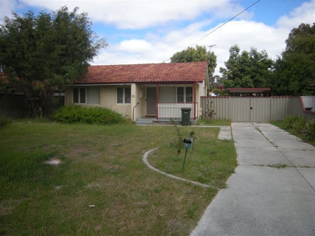 26 Hollybush Way, KELMSCOTT WA 6111, Kelmscott - Image 1