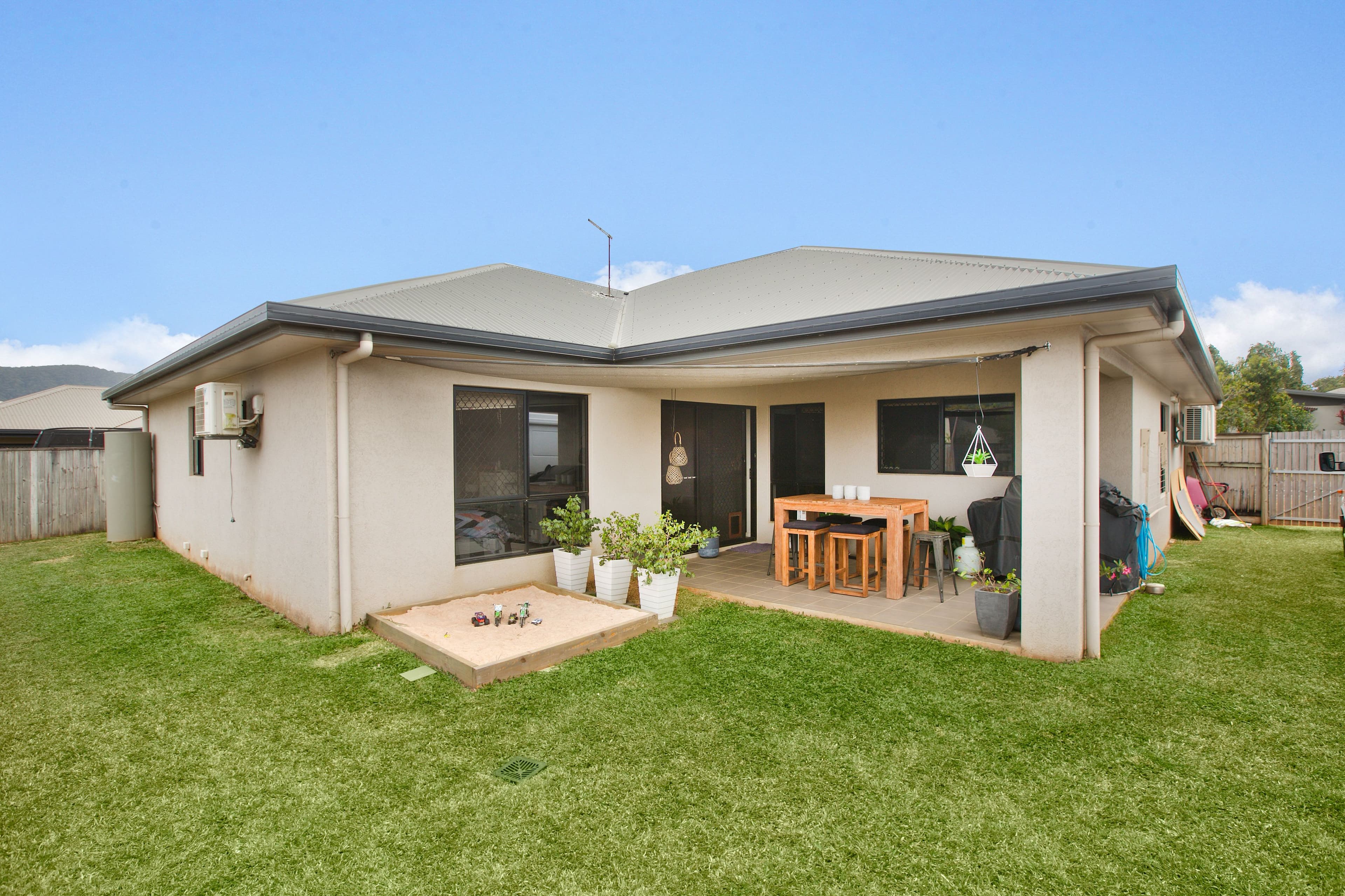 127 Roberts Drive, Trinity Beach QLD 4879, Trinity Beach - Thumbnail 2