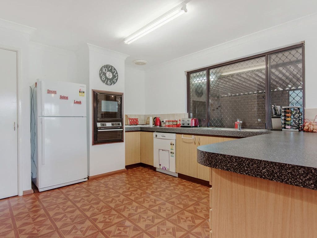 28 Larkin Court, Medina WA 6167, Medina - Thumbnail 7