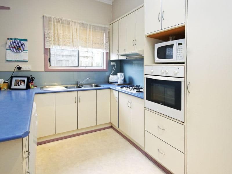 22 Portarlington Road, NEWCOMB VIC 3219, Newcomb - Thumbnail 4