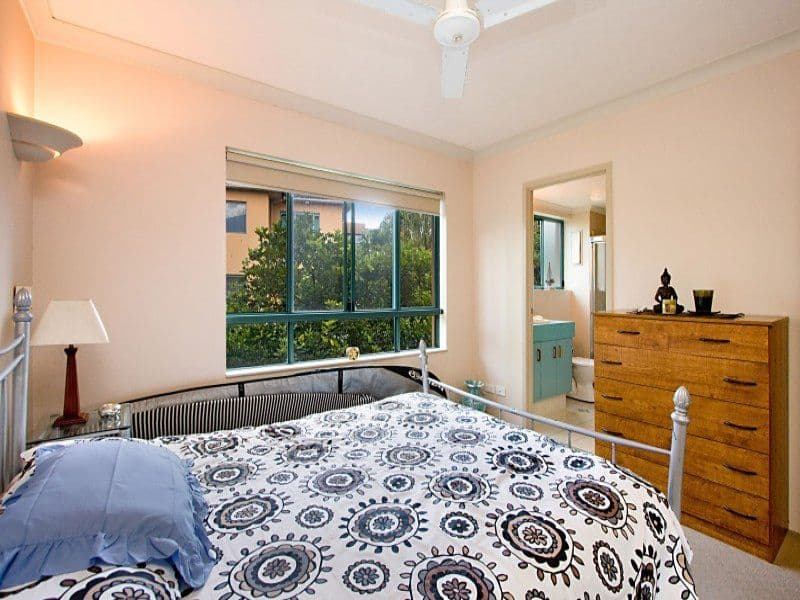 955 Gold Coast Highway, PALM BEACH QLD 4221, Palm Beach - Thumbnail 4