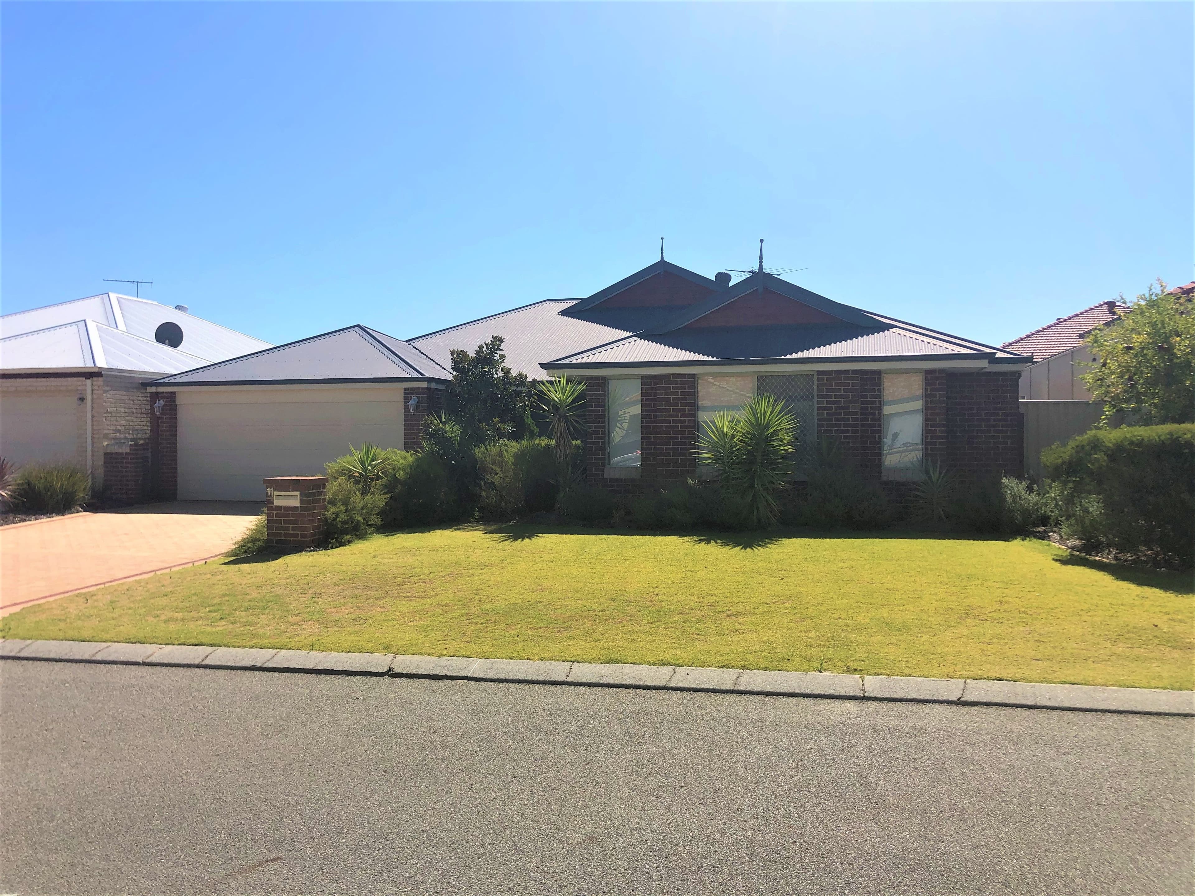 11 Rossmore Drive, Madeley WA 6065, Madeley - Image 1