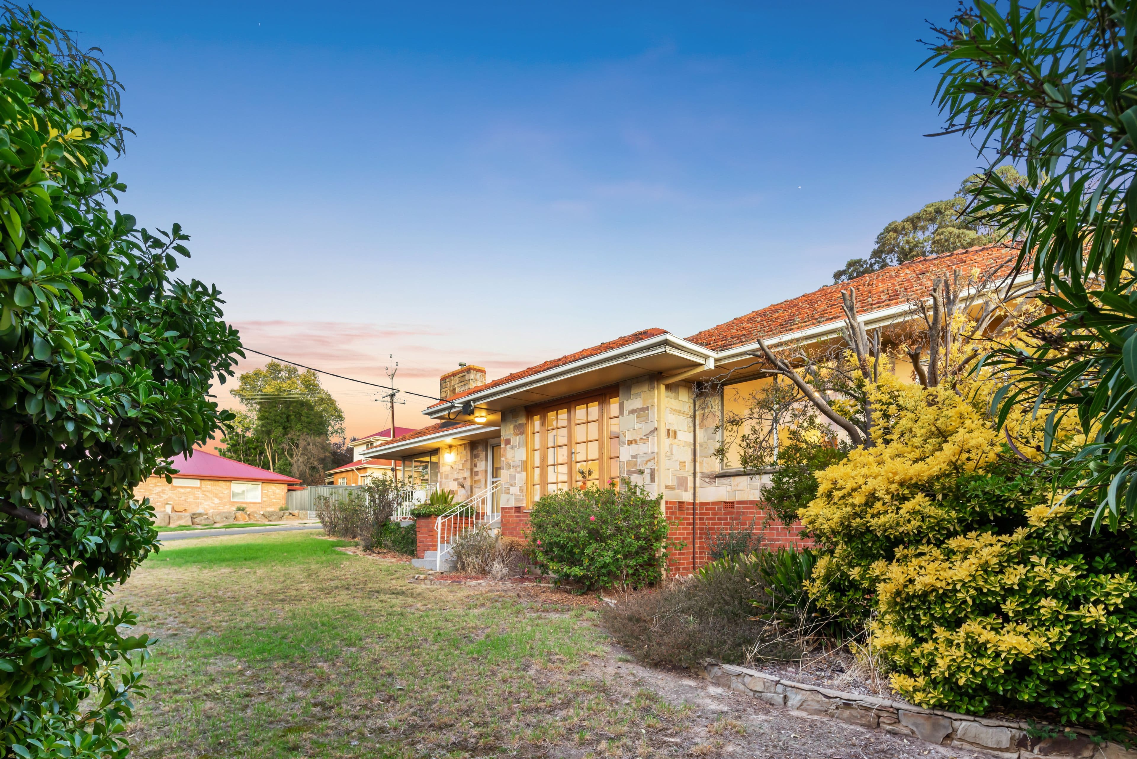 76 Ridgehaven Drive, Bellevue Heights SA 5050, Bellevue Heights - Thumbnail 2