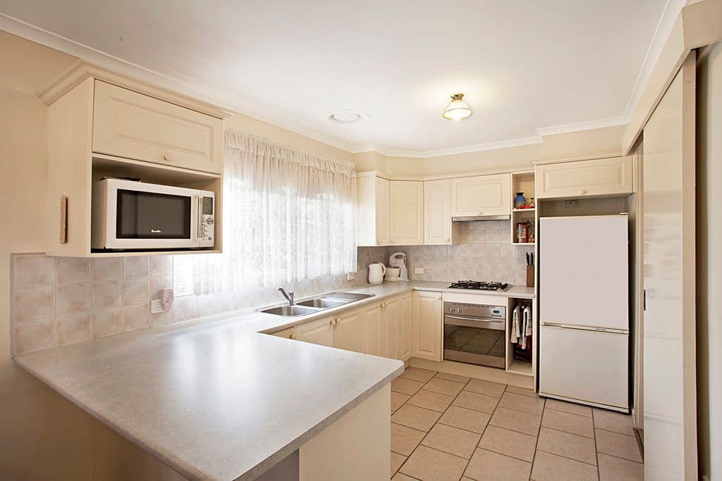 8 Penola Court, Noble Park North VIC 3174, Noble Park North - Thumbnail 4