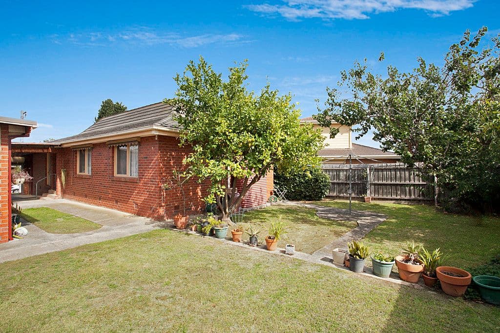 8 Penola Court, Noble Park North VIC 3174, Noble Park North - Thumbnail 8