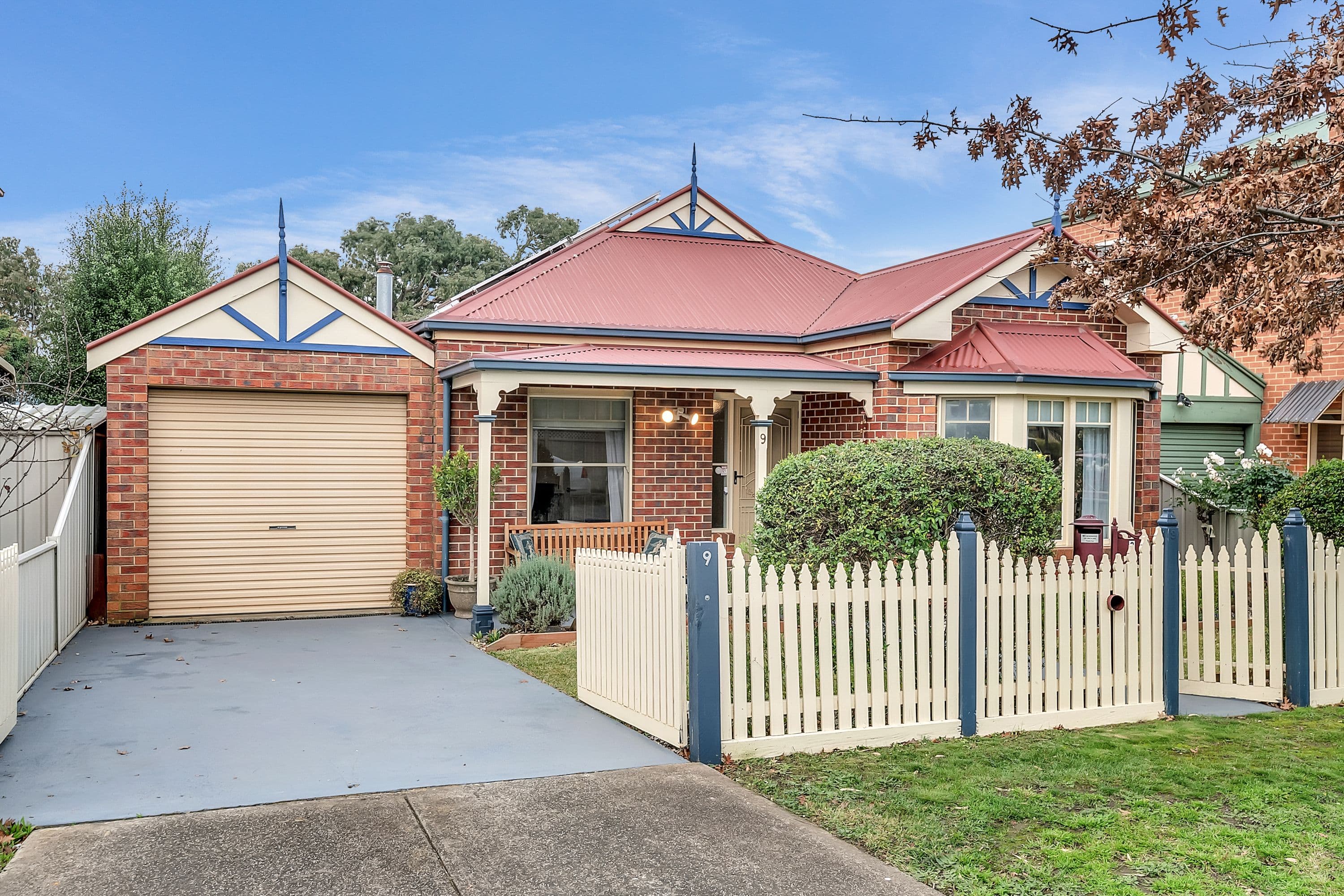 9 Woodlea Crescent, Craigieburn VIC 3064, Craigieburn - Thumbnail 2