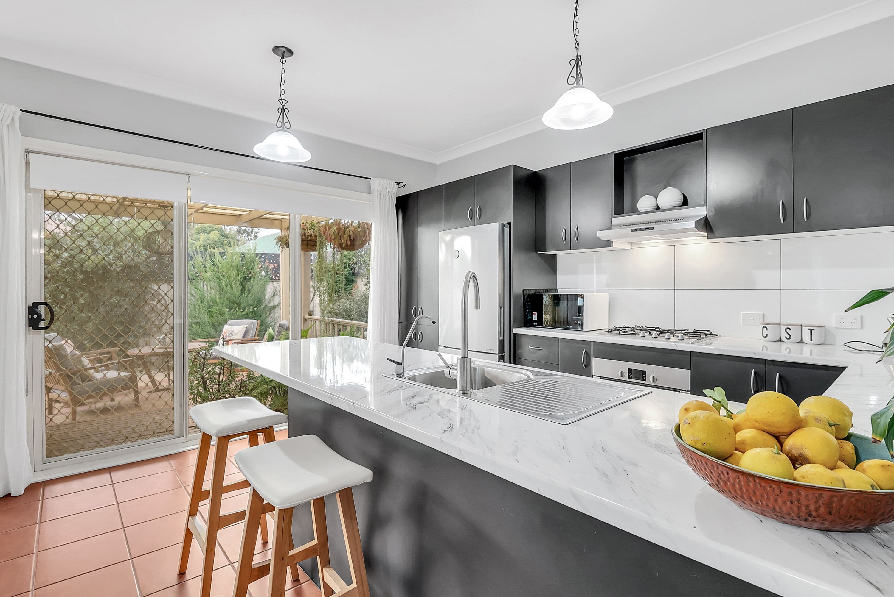 9 Woodlea Crescent, Craigieburn VIC 3064, Craigieburn - Thumbnail 5