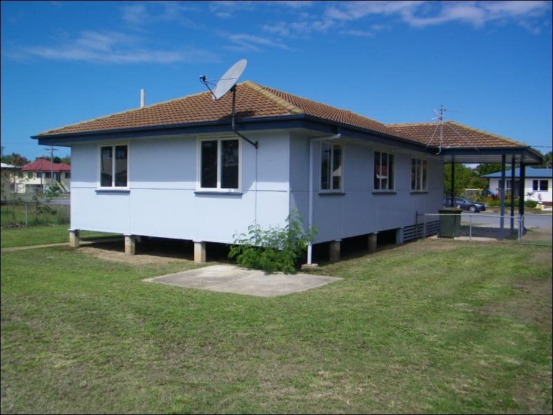 4 Moura Crescent, BARNEY POINT QLD 4680, Barney Point - Thumbnail 8